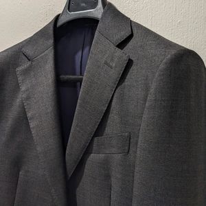 Suitsupply charcoal wool suit
